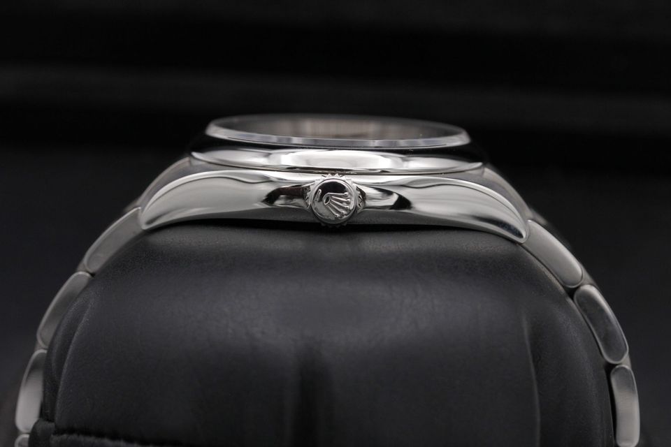 Rolex Oyster Perpetual 116000 Image 3